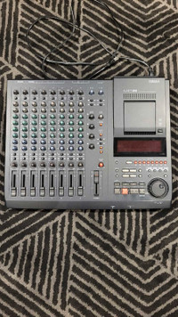 Yamaha MD8 multitrack MD recorder