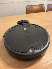 iRobot Roomba 692 Robot Vacuum