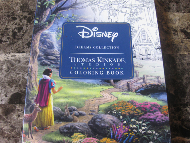 Disney Dreams Collection Coloring Book dans Loisirs et artisanat  à Région de Windsor