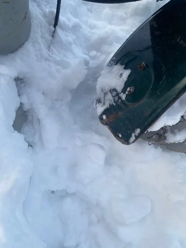 Snowblower Parts and Tractors in Snowblowers in Regina - Image 5