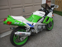 Parting out 1995 Kawasaki Ninja ZX600