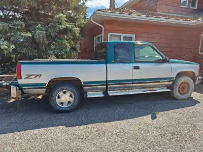1997 Chevy 2500 6.5 turbo diesel. L, 4x4. $2500 of recent work done at OK tire, truck was roughly go...