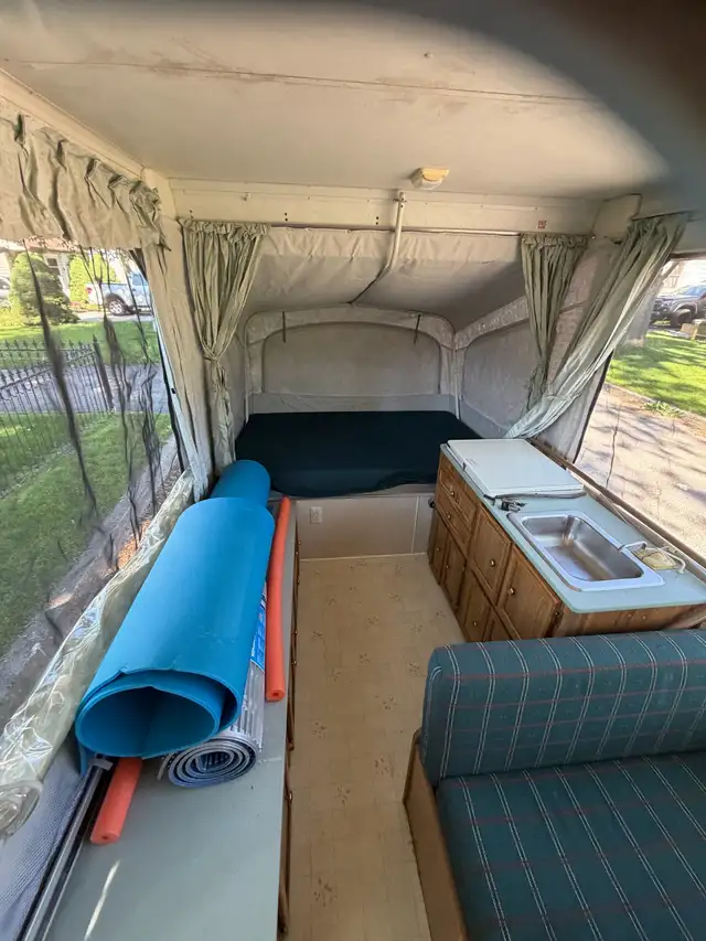 pop up camper in Travel Trailers & Campers in Oshawa / Durham Region - Image 3