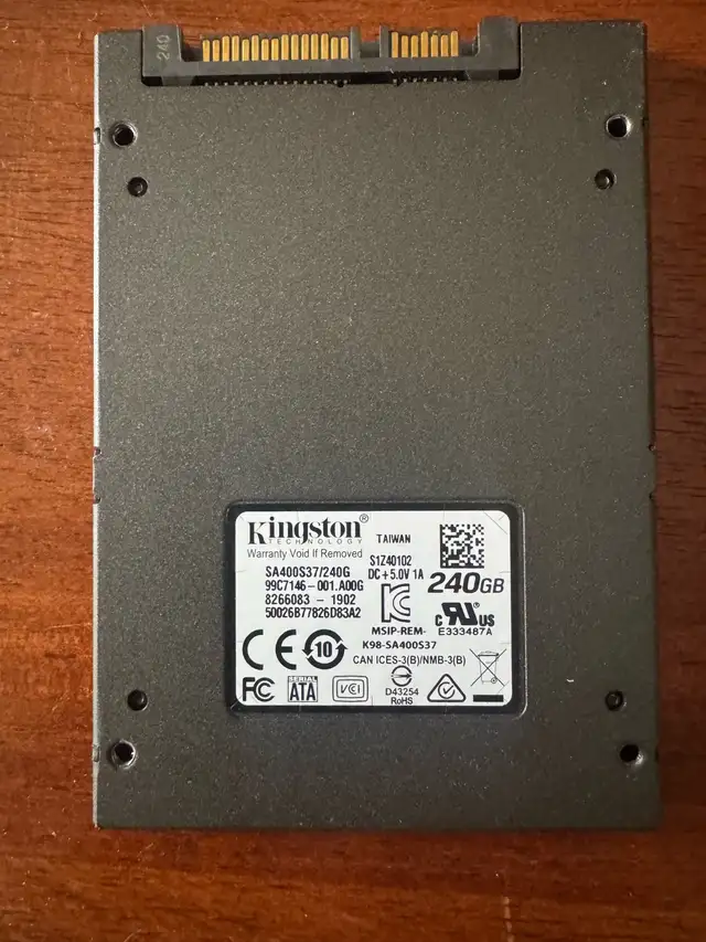 Kingston 240GB SSD534824045364520961