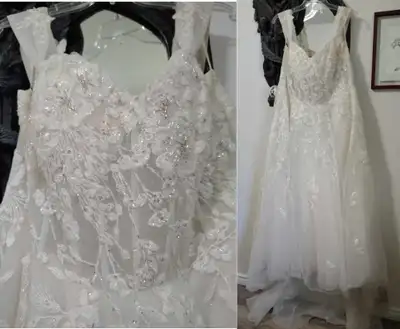 Beautiful Galina Signature wedding dress size 18w from Davids Bridal with veil and dress bag Sells f...