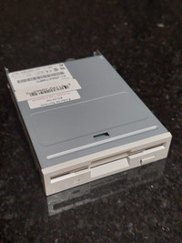 NEW Floppy Disk Drive 1.44Mb