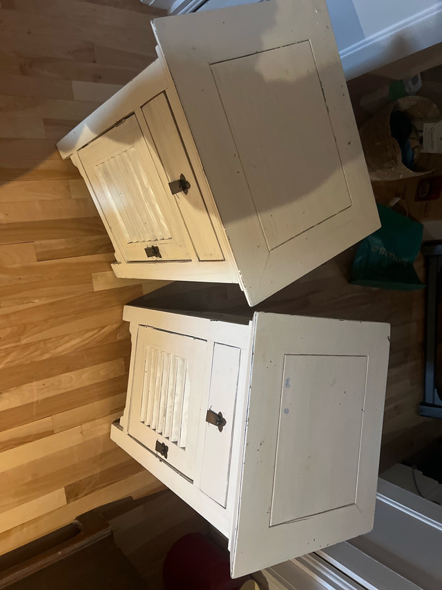 Tables de Chevet dans Commodes et armoires  à Ville de Québec - Image 3