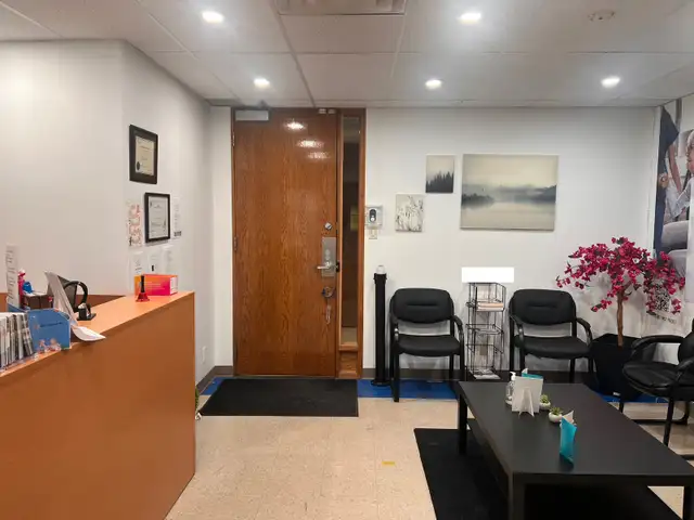 Offices for rent - 6 workstations + 1 enclosed office - Great opportunity62863751427969121