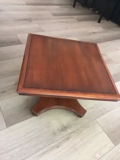 22”x22” by 15.5” high wood table