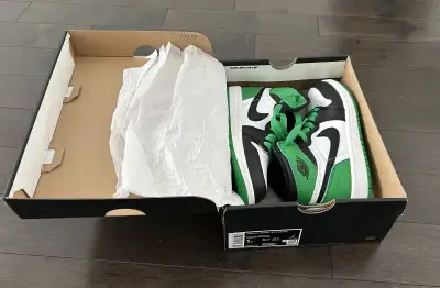 Jordan 1 Retro High OG 1Y, View more