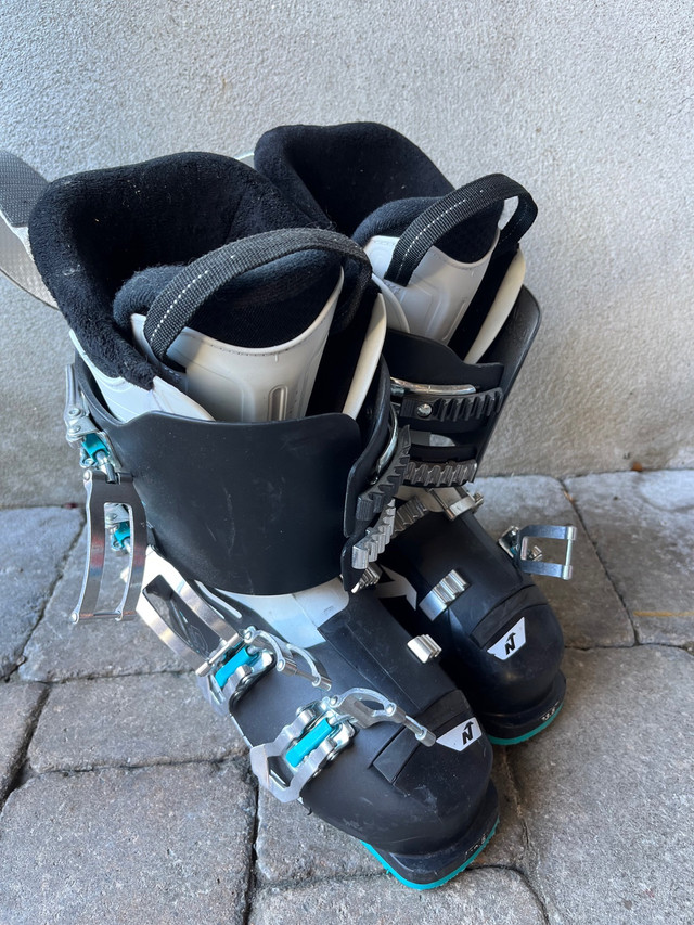 Skii’s, Poles, Boots, & Helmet  dans Ski  à Laval/Rive Nord - Image 3