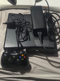 Xbox 360 S Slim Console  250GB Controller And Cords