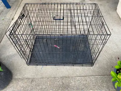Wire Kennel. 36x22x24, View more