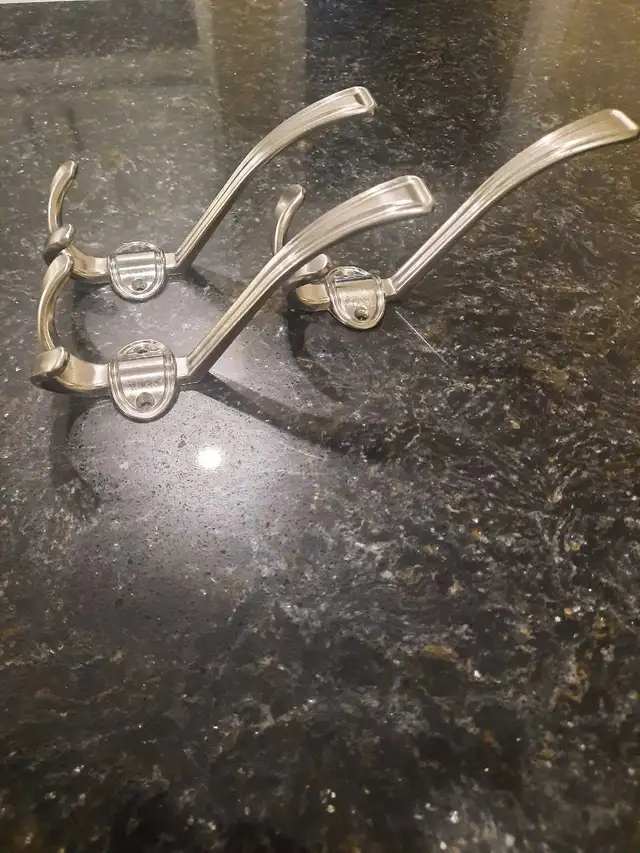 3 grands crochets mural neufs en stainless in Home Décor & Accents in Gatineau - Image 8