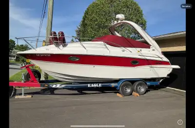 Doral Monticello 25.5 2011 28 pieds or tout moteur 5.7 L Volvo 300 hp avec pied duo pro Volvo avec t...