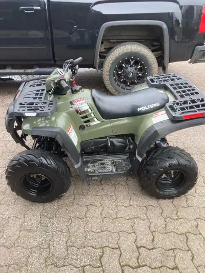 2005 Polaris Sportsman 90cc ATV Great little machine for kids to learn on. Few bruises but runs and...