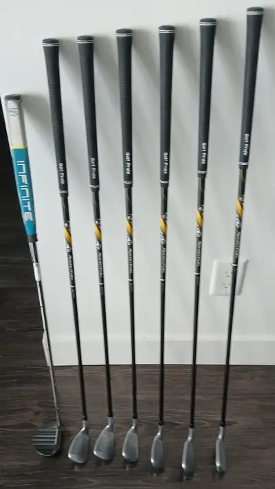 These irons have been well looked after and are truly like new. New grips have been used for 3 month...