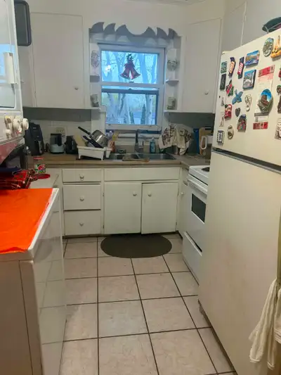 for more details, please contact me 613-261-3223 Location: Montreal road close to downtown, St Laure...