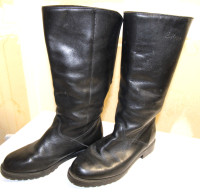 GENUINE  LEATHER WINTER BOOTS SIZE 7