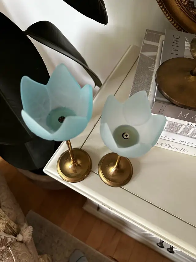Vintage Brass & Frosted Glass Tulip Stemmed Candle Holders in Home Décor & Accents in Calgary - Image 5