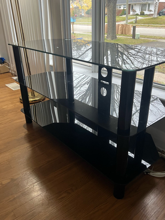 glass tv stand in TV Tables & Entertainment Units in Kitchener / Waterloo - Image 2