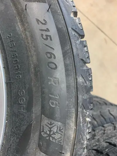 215/60/16 Michelin xice snow tires on 2022 Honda HRV five bolt rims. Fits many more. Lots of tread l...
