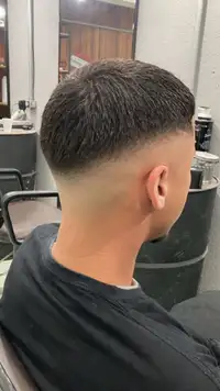 Barbier a domicile ( coiffeur homme 