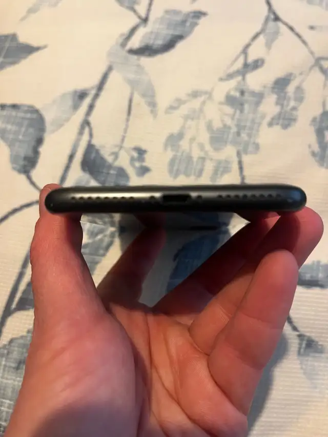 iPhone 8 Plus 256gb in Cell Phones in Markham / York Region - Image 6