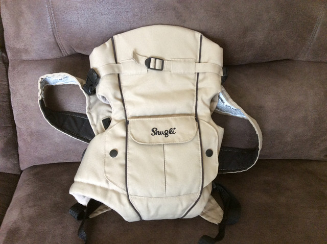 Snugli baby safety carrier in Strollers, Carriers & Car Seats in Sudbury