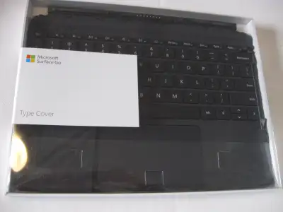 Clavier noir pour SURFACE GO: 100.00$ Clavier bleu pour SURFACE: 100.00$.