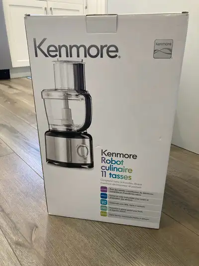 OBO Brand New never used food processor 11 cups Bought another brand From a no pets no smoking no bu...