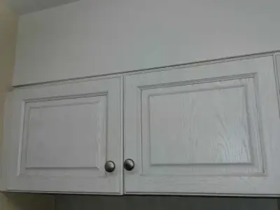 2x kitchen cabinet DOORS with 4x hinges & 2x knobs $30 /swap/obo, View more