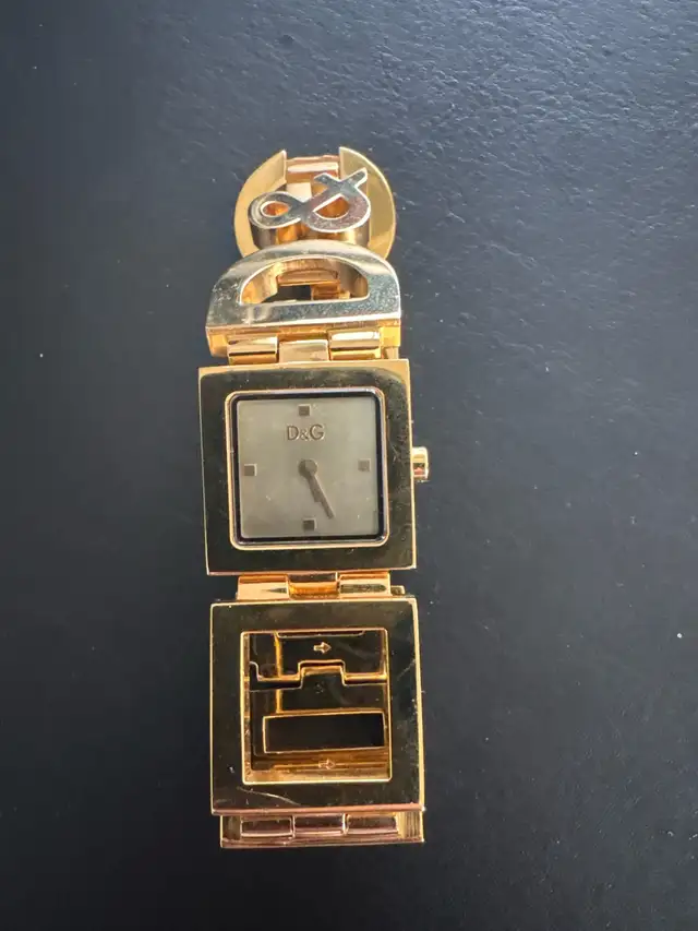 Dolce & Gabbana Watch in Jewellery & Watches in City of Montréal - Image 2