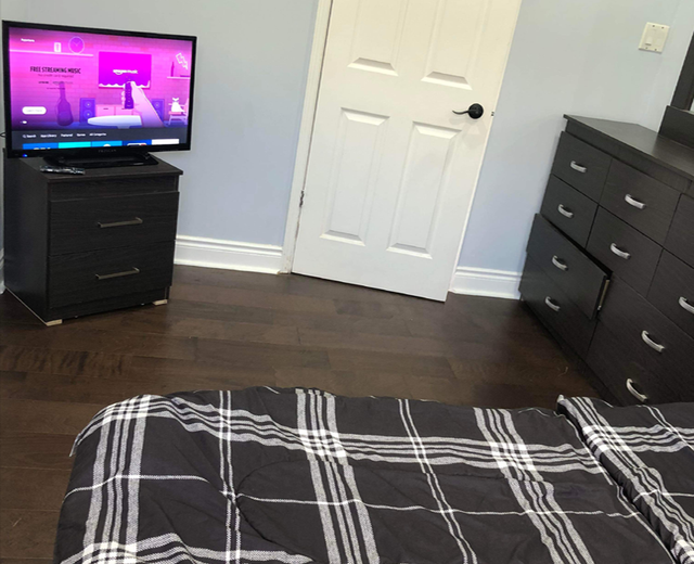 Specious Furnished 2nd Floor Room in Pickering of House for Rent
