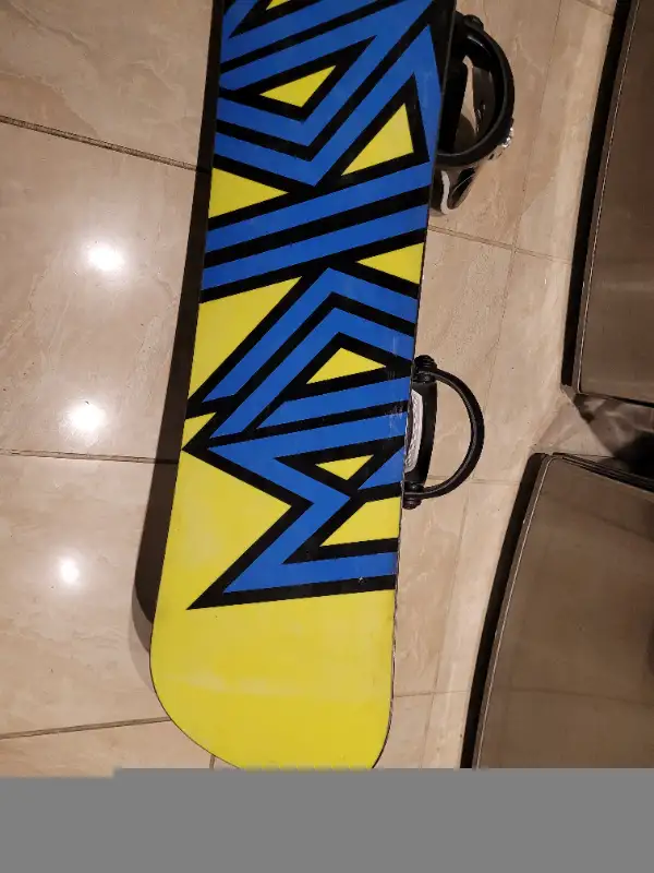Morrow  snowboard 105 cm with Firefly  bindings in Snowboard in Calgary - Image 9