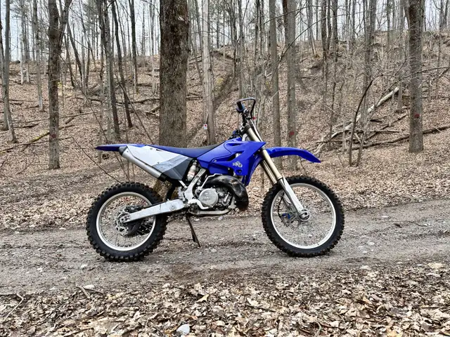 2016 yz250x in Dirt Bikes & Motocross in Oakville / Halton Region - Image 2