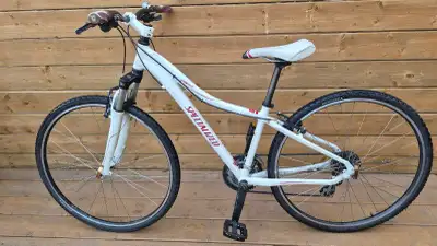 White Specialized Ariel: 16 inches, View more