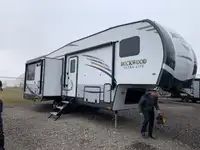 2019 Forest River Rockwood Ultra Light 2889WS