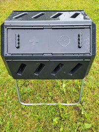 Duel chamber tumbling composter 