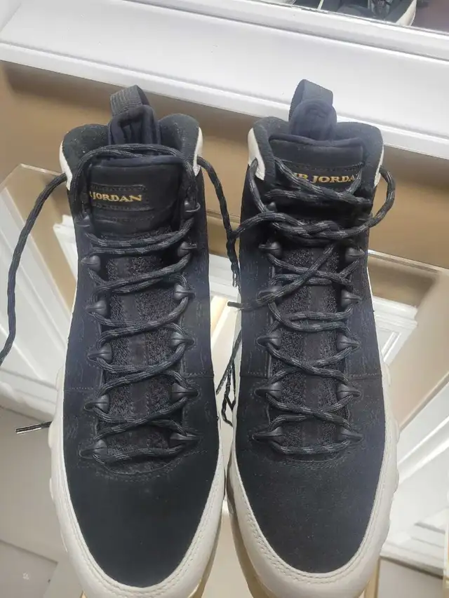 Original Jordan 9 Retro City of Flight 2018 size 9 in Men's Shoes in Kitchener / Waterloo - Image 6