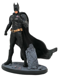 The Dark Knight Gallery Batman Statue - DC COMICS