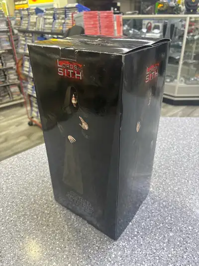 Sideshow Collectables Lords Sith Palpatine/Sidious Item # 147864 WE BUY GOLD BUY SELL TRADE WARRANTY...