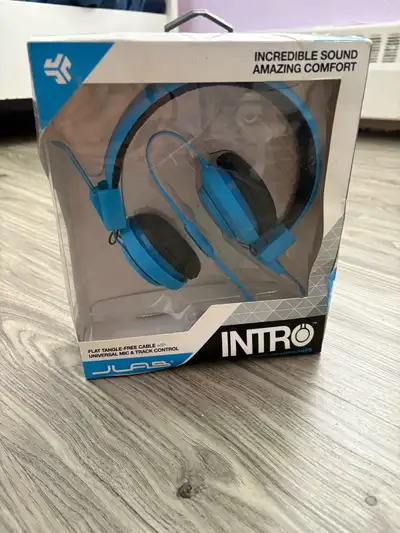 Brand new Neuf Wired headphones not blueprint Cloud foam cushion Mic
