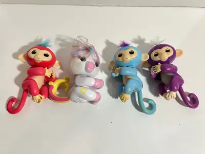 Fingerlings Interactive Baby Monkey Lot, View more