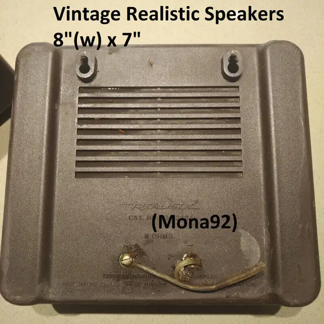 Vintage Speaker - Realistic, Wall Mounted, Pair, 8(w) x 7) in Speakers in Markham / York Region - Image 5