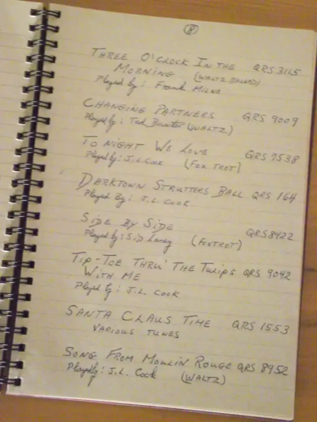 Player Piano with rolls/bench and cabinet in Pianos & Keyboards in City of Halifax - Image 9