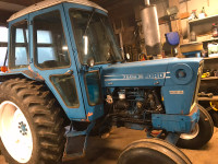 Tracteur Ford 7600