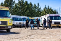 USED Food Trucks for SALE / RENT