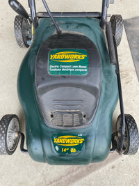 Yardworks Electric Compact Mower