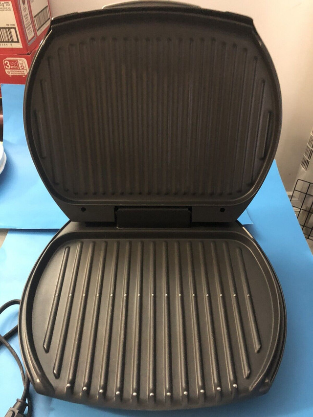 George Foreman Grilling Machine GR100VC $35 in Other in Markham / York Region - Image 2